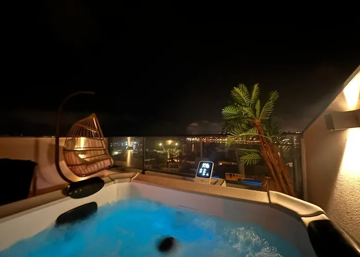 Trihouse Douro And Sea View 加亚新城